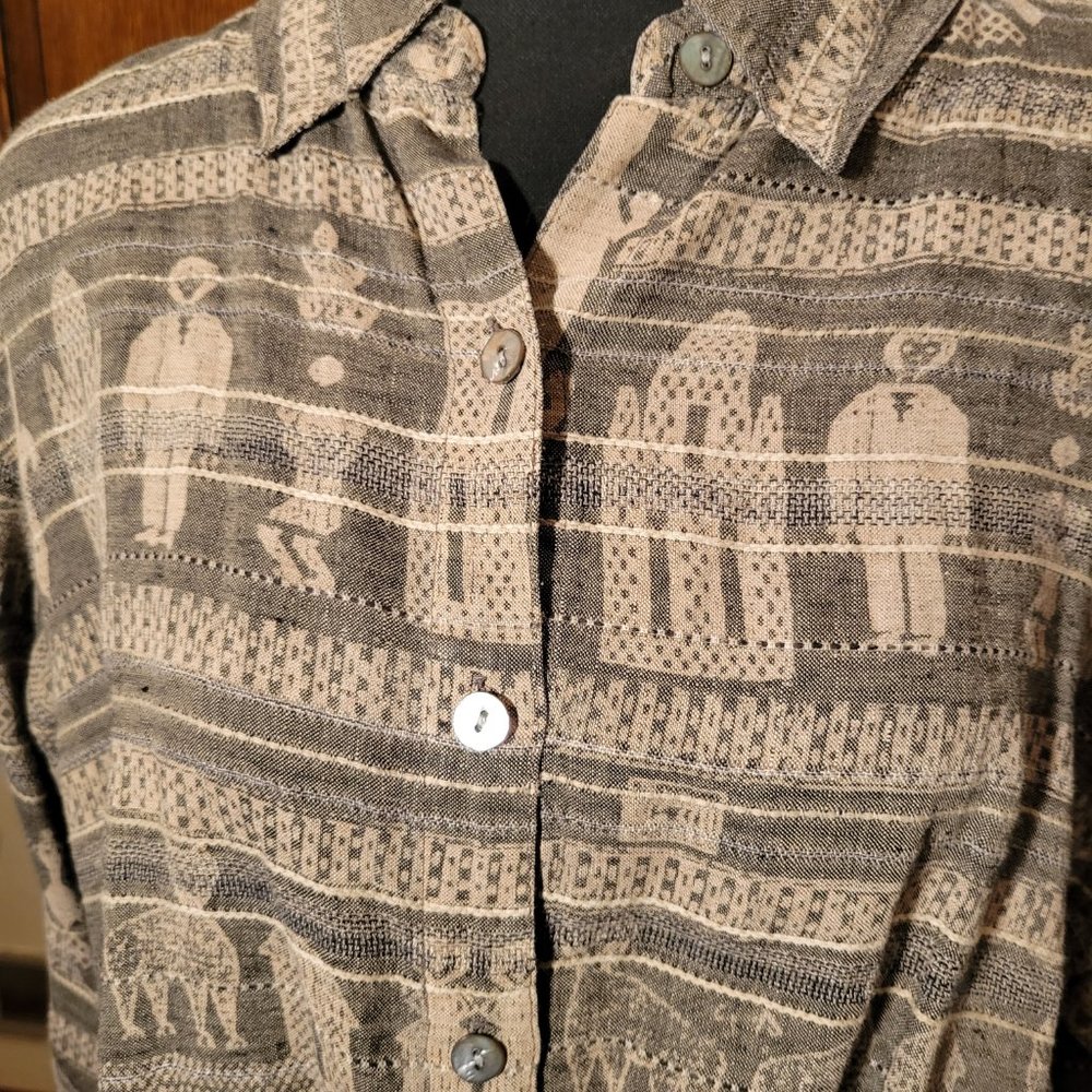 Chico's Vintage 100% Linen Tan /Gray Large Button-up Blouse - Picture 3 of 6